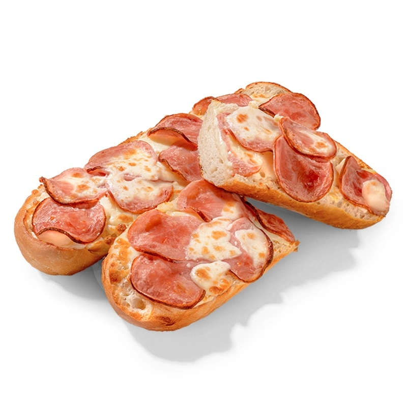 Багет с ветчиной и сыром - Хрустящий багет из печи с ветчиной, моцареллой и томатным соусом